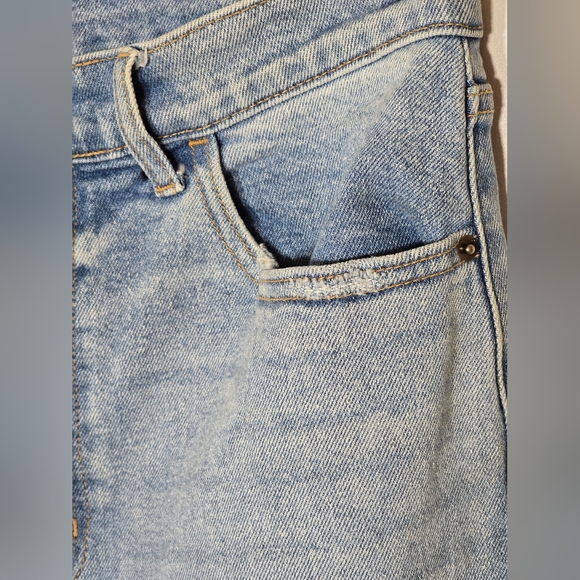 Cello Distressed Denim Button Fly Jeans Size 11 High Rise - Picture 7 of 9